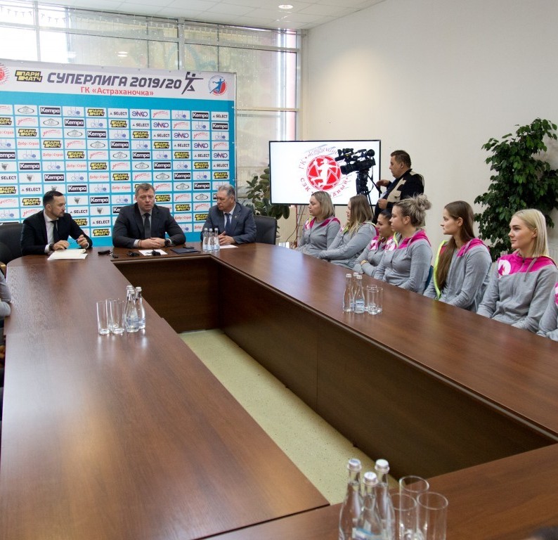 Газпромбанк может стать титульным спонсором «Астраханочки»