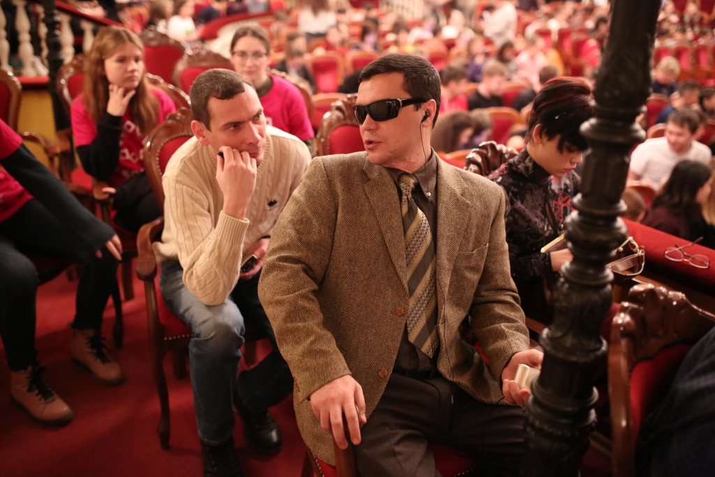 Слабовидящим астраханцам теперь доступны постановки Астраханского драмтеатра