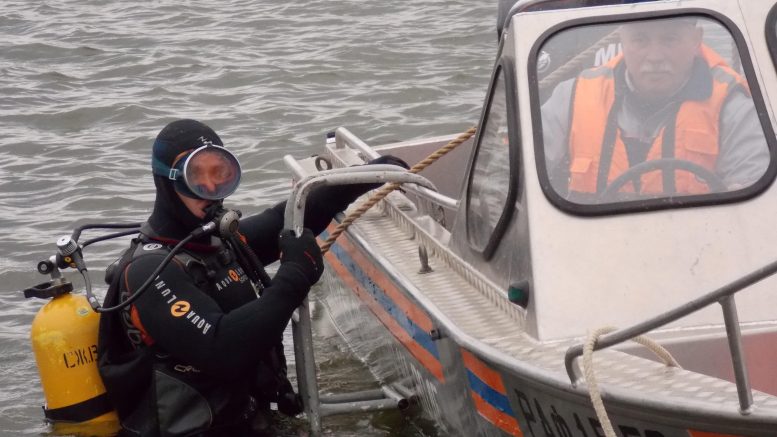 В Астраханской области затонула лодка с двумя пассажирами