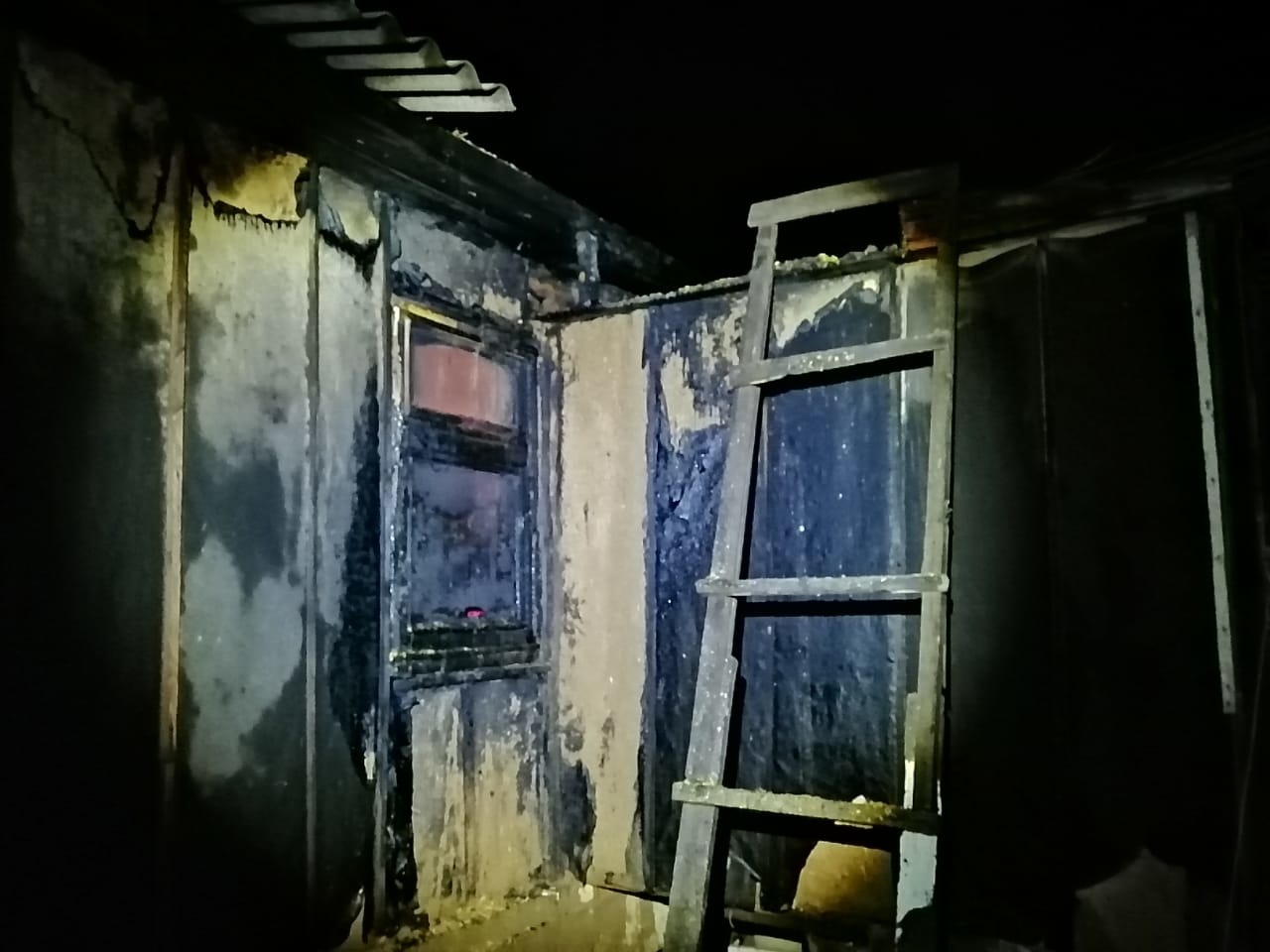 Пожары в Астраханской области: есть пострадавшие