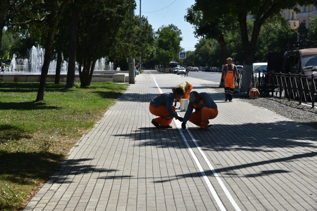В центре Астрахани обустраивают места для велопрогулок