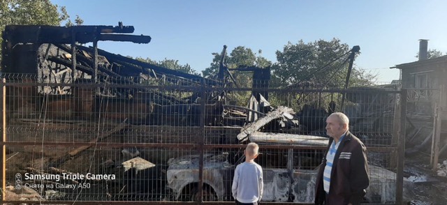 В Астрахани многодетная семья осталась на улице после  пожара