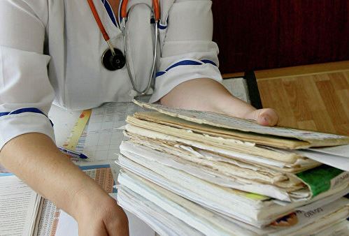 Астраханских медиков обяжут работать в семидневку
