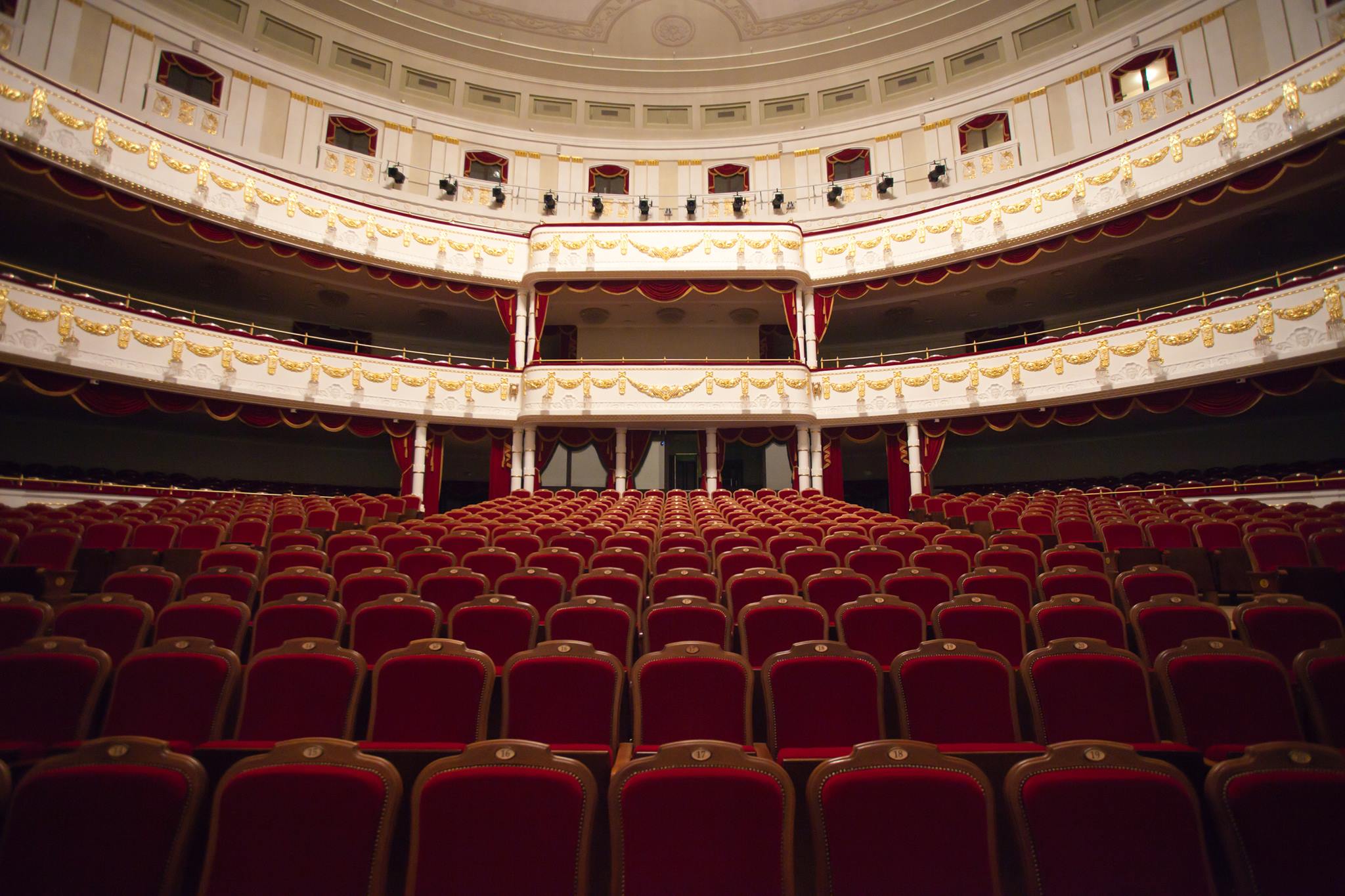 В Астрахани увеличат заполняемость театрально-концертных залов до 70 %