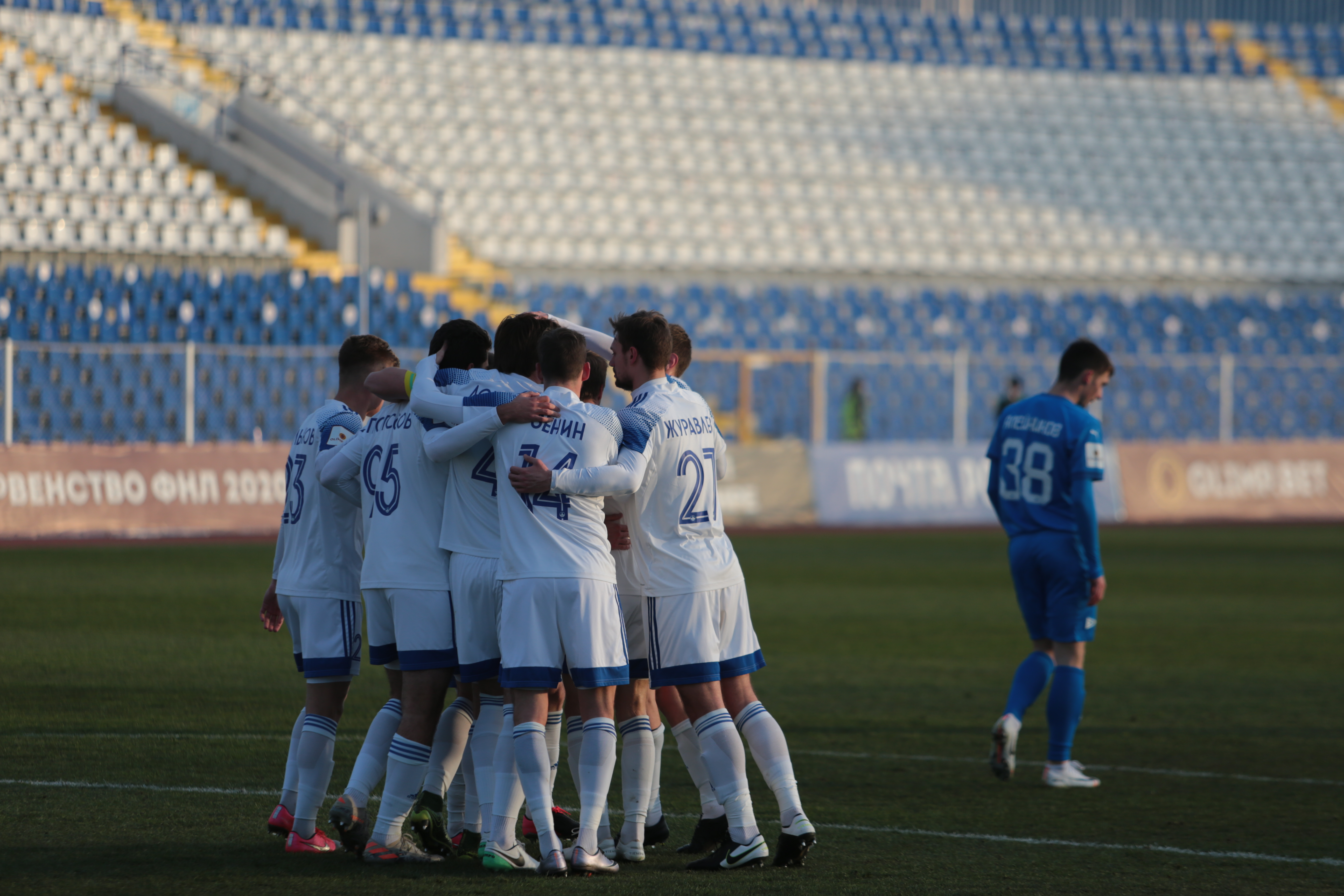 «Волгарь» одержал победу над «Чайкой» со счётом 2:1