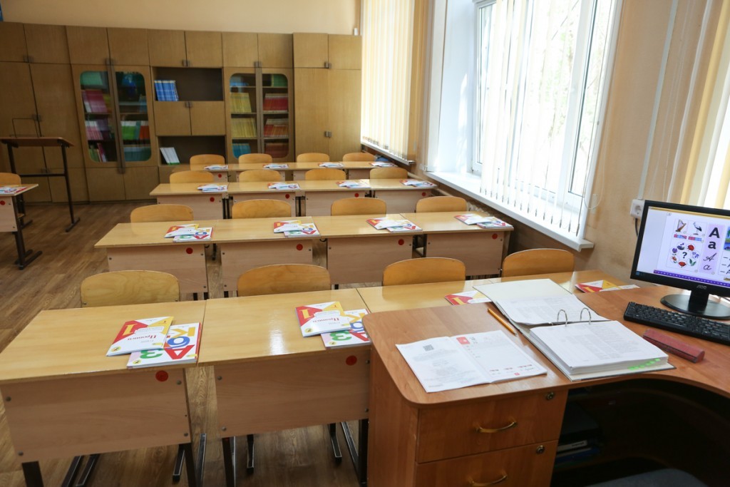 В сорока восьми школах Астрахани обновили компьютерную технику